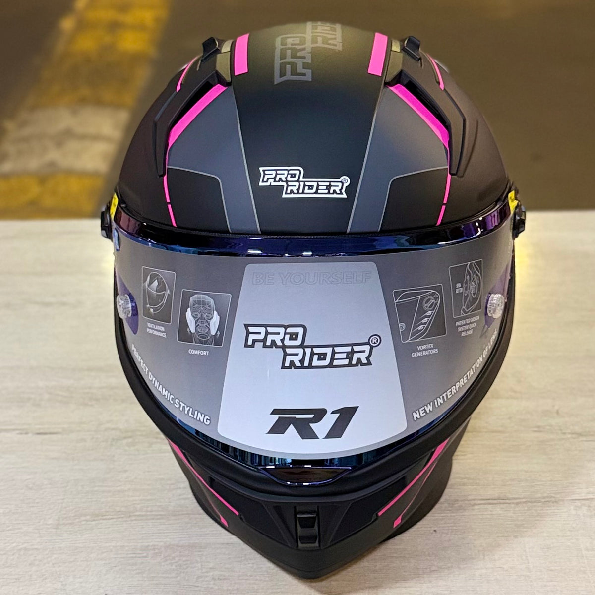 CASCO INTEGRAL PRO RIDER 723 Grafico