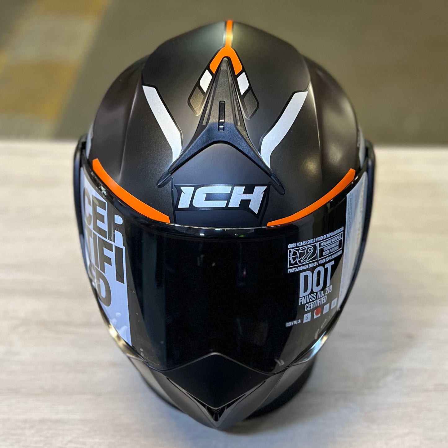 CASCO ABATIBLE ICH 3110 Kham